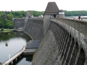 Staumauer Möhnesee